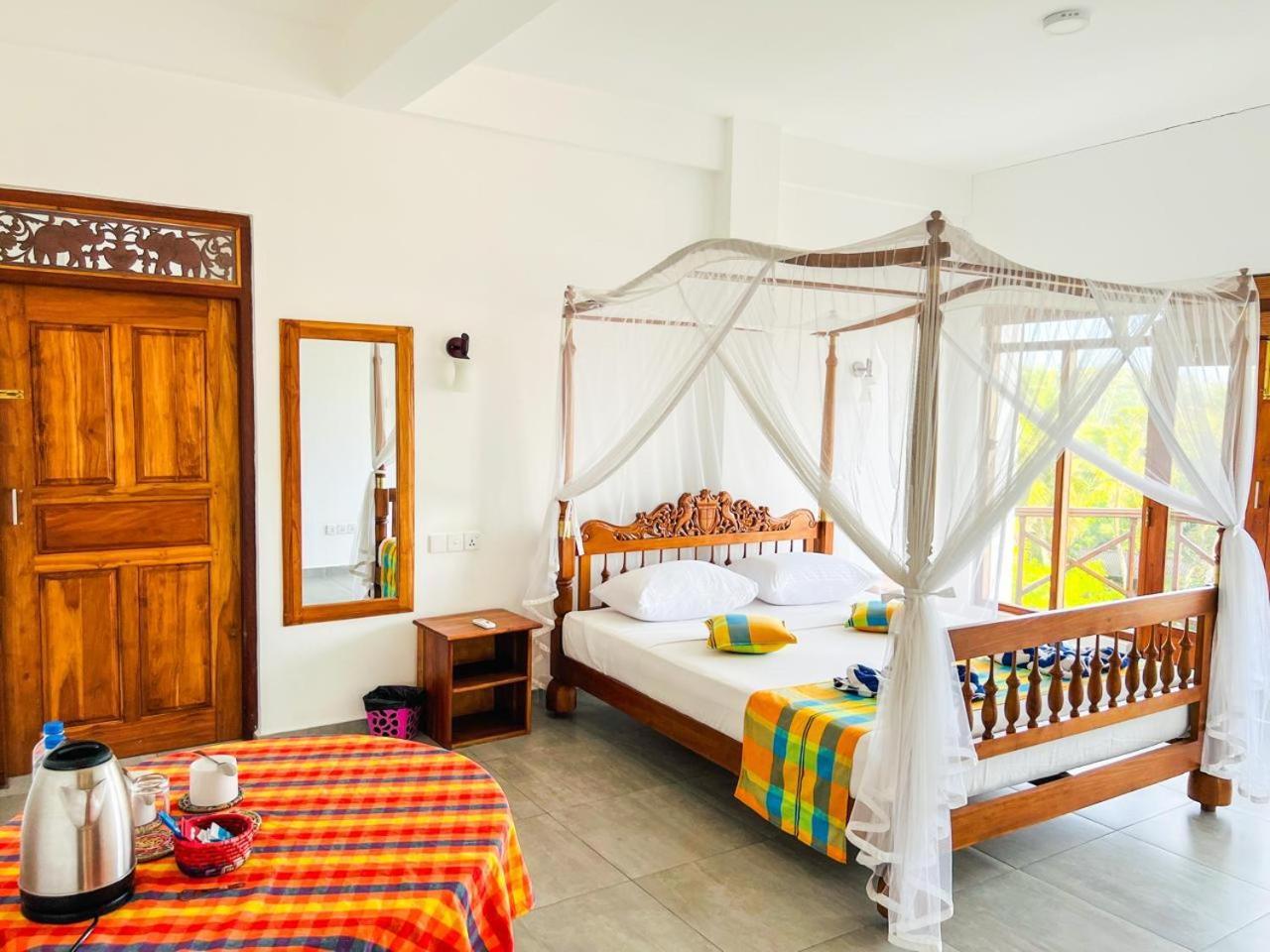 Twenty-Two Weligambay Hotell Weligama Eksteriør bilde