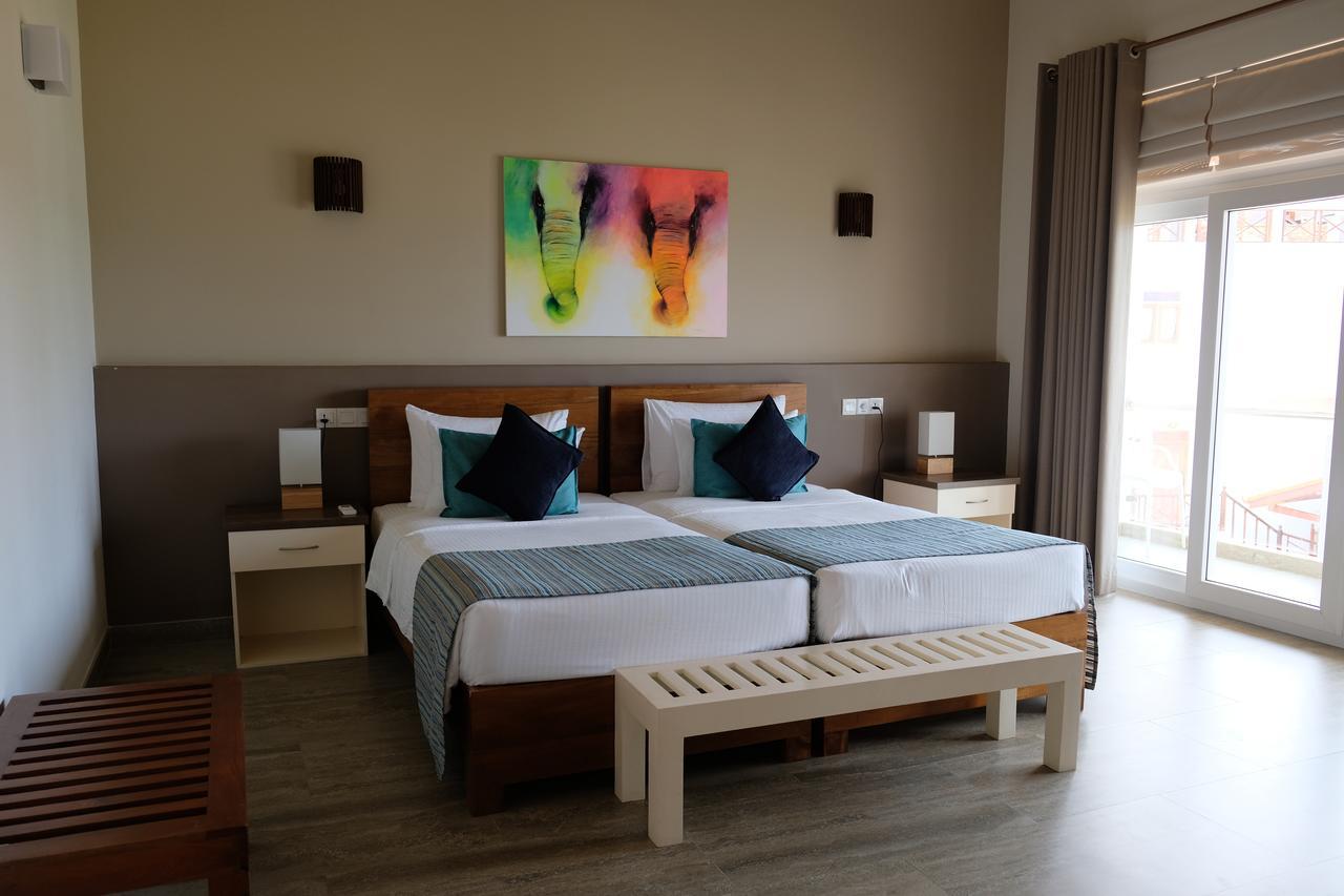 Twenty-Two Weligambay Hotell Weligama Eksteriør bilde