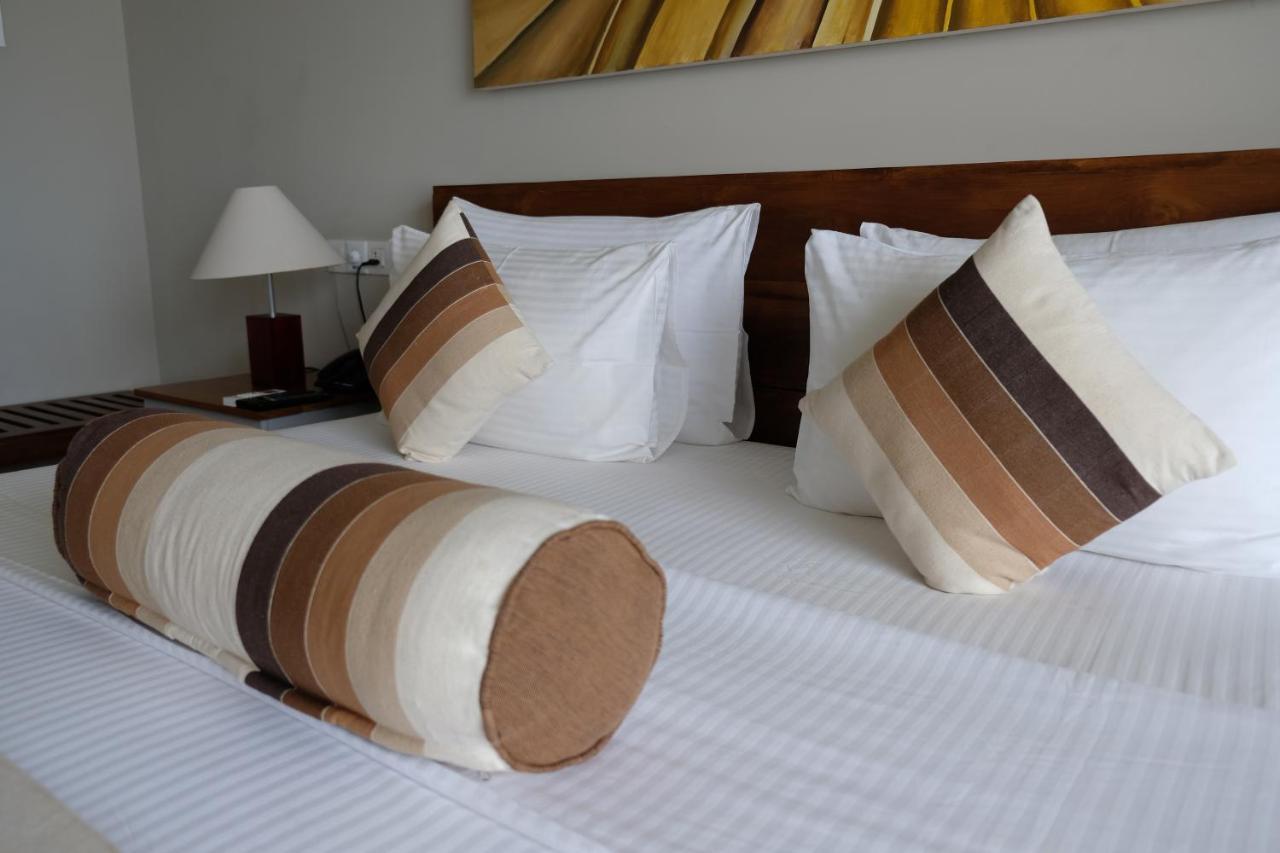 Twenty-Two Weligambay Hotell Weligama Eksteriør bilde