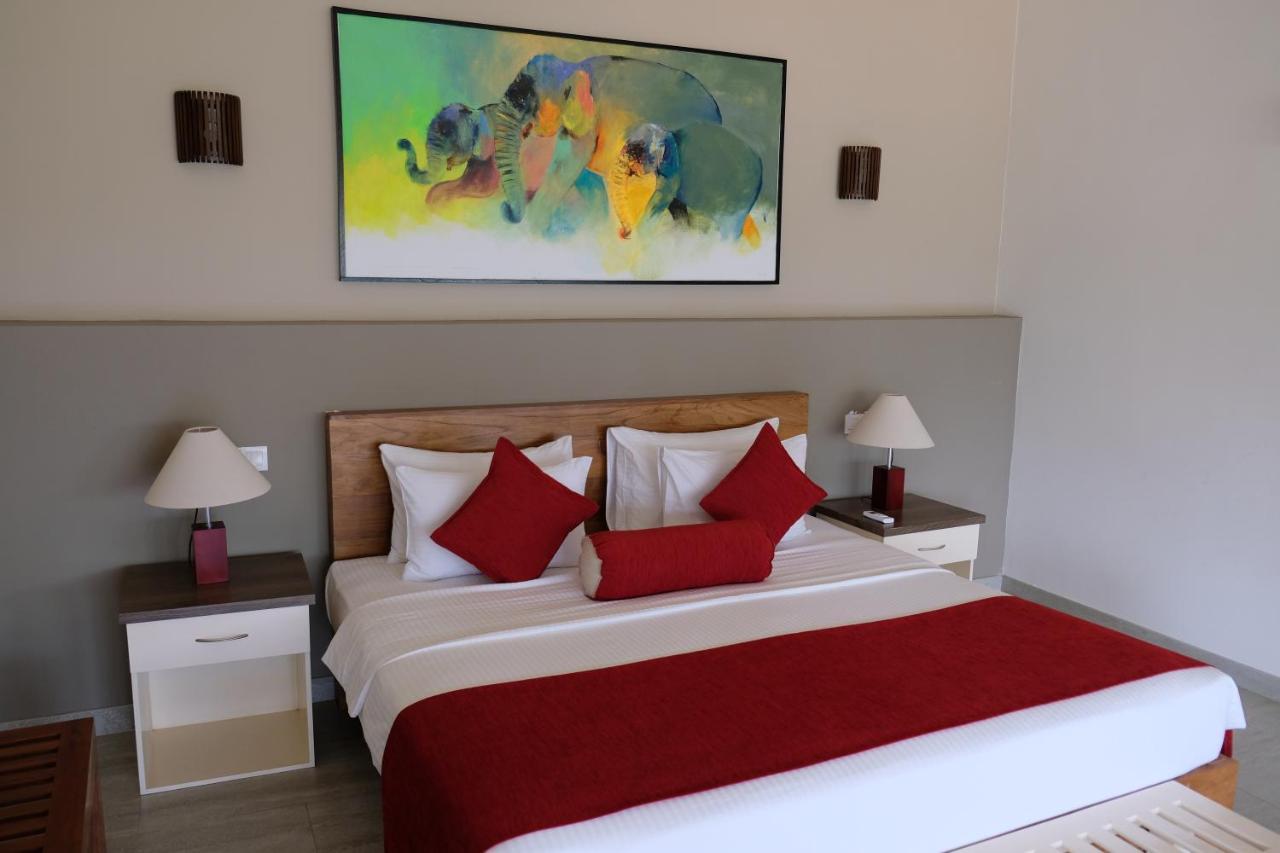 Twenty-Two Weligambay Hotell Weligama Eksteriør bilde